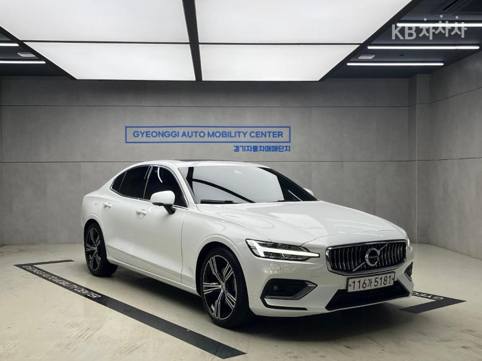 2020 volvo S60 2.0 T5 Inscription