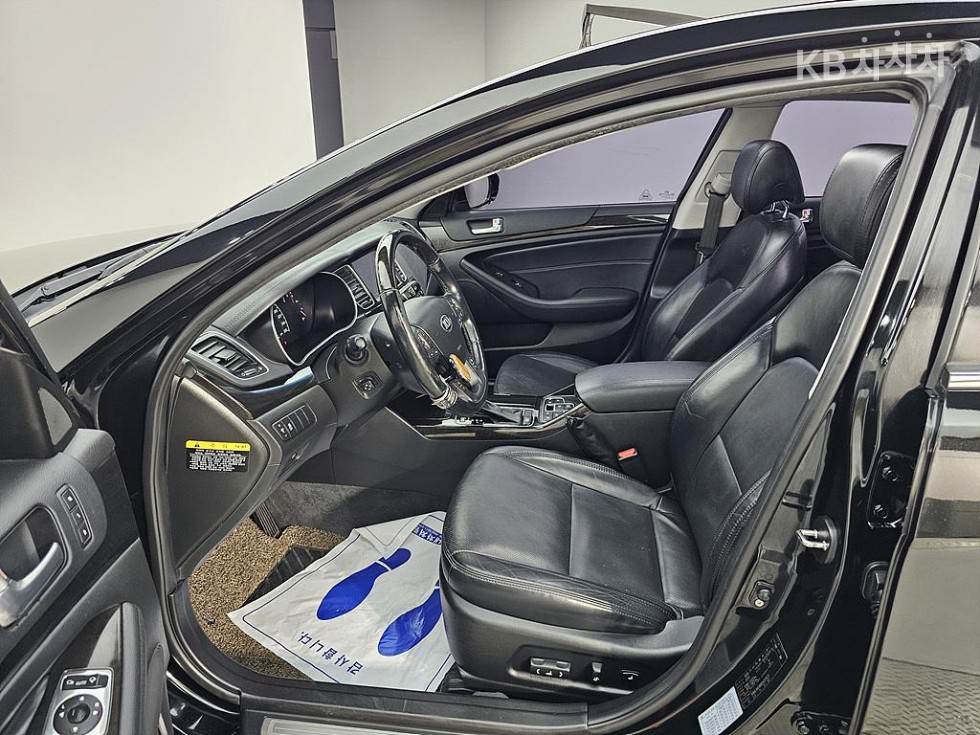 Kia K7 — miniaturë 8