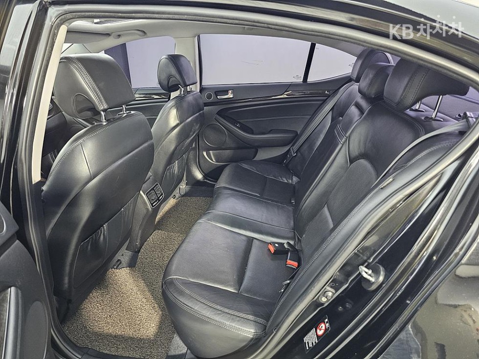 Kia K7 — miniaturë 9