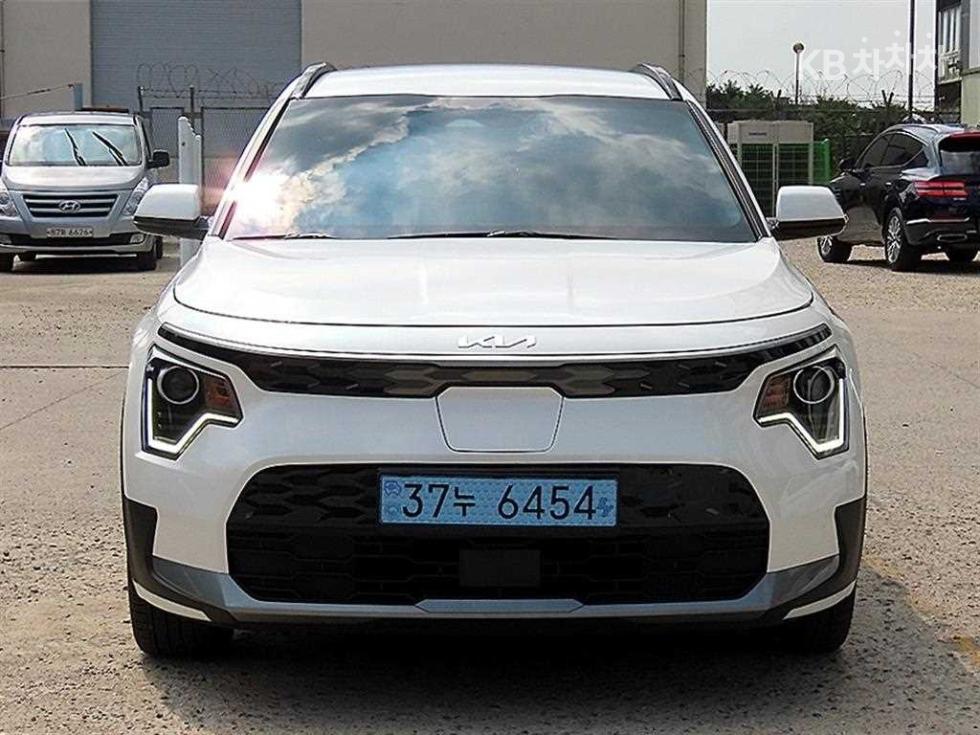 기아 디 2022년식 기아 디 올 뉴 니로 EV 에어 기본형