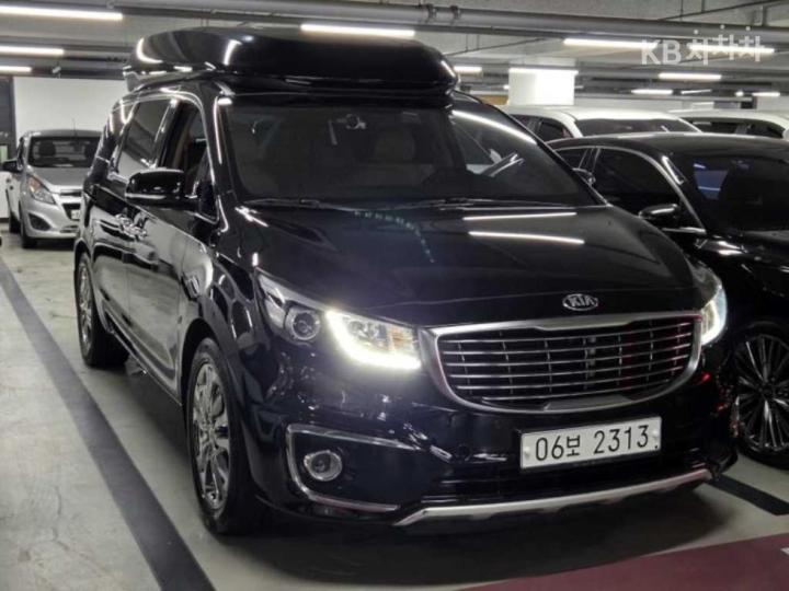 Kia Carnival — miniaturë 3
