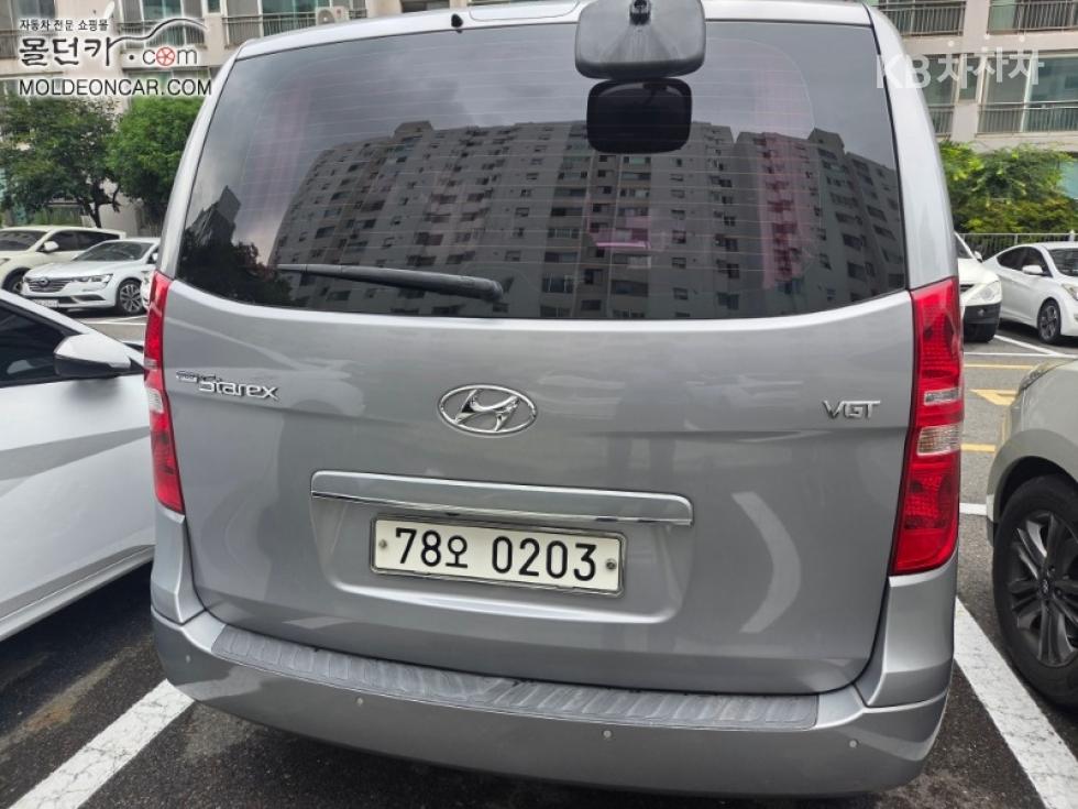 Hyundai Starex — miniaturë 4