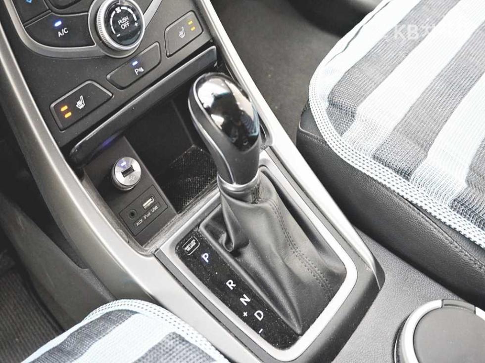 Hyundai Avante — miniaturë 14