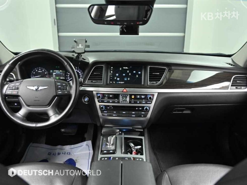 Genesis G80 — miniaturë 7