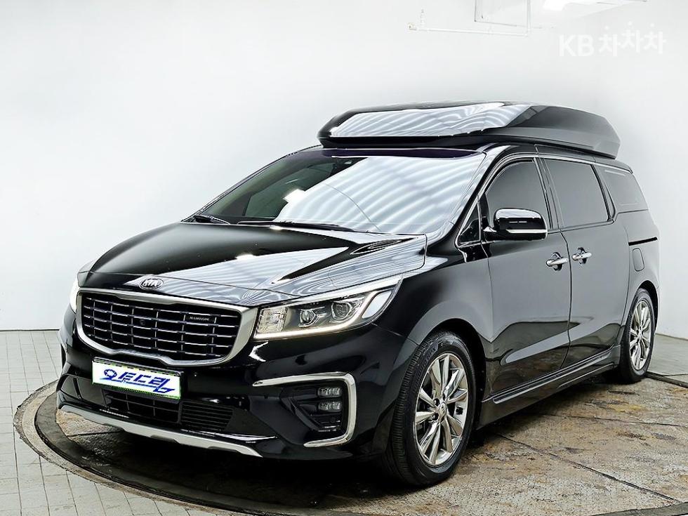 Kia Carnival — miniaturë 2
