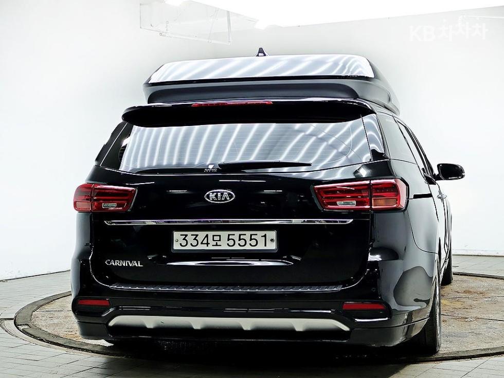Kia Carnival — miniaturë 3