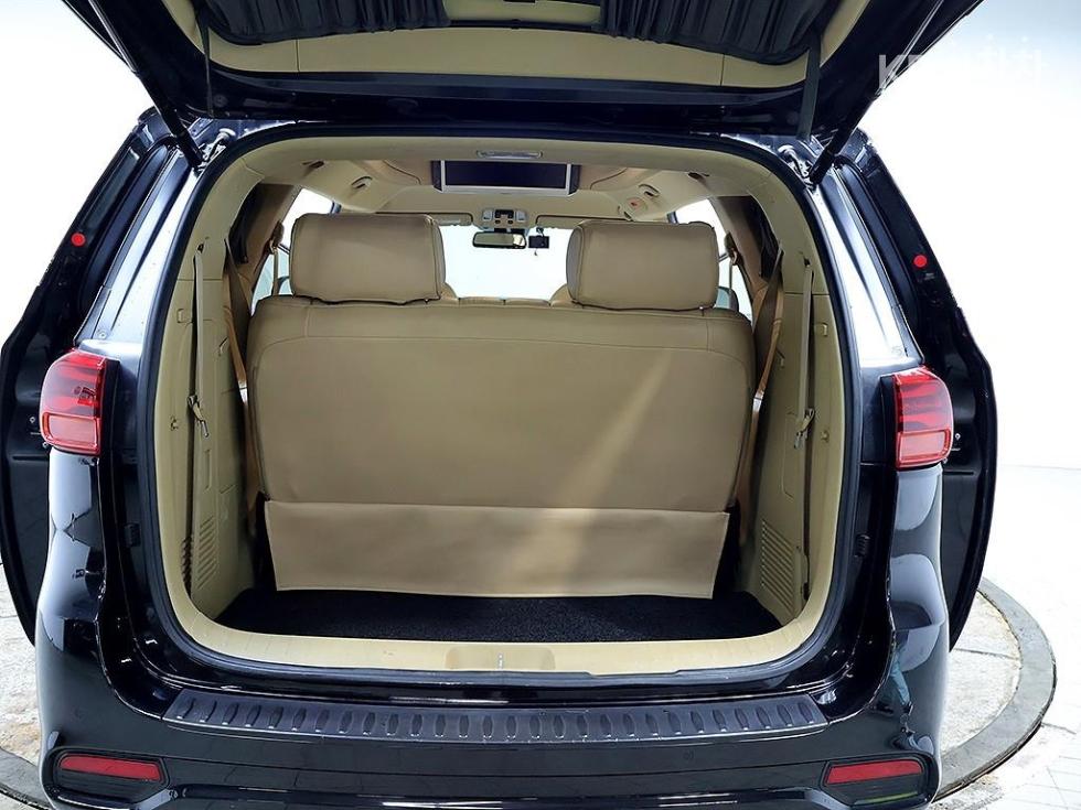 Kia Carnival — miniaturë 14
