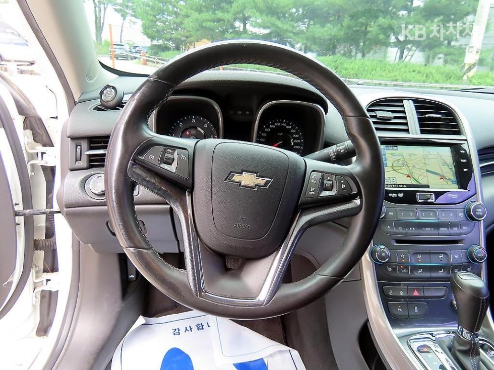 Chevrolet Malibu — miniaturë 8