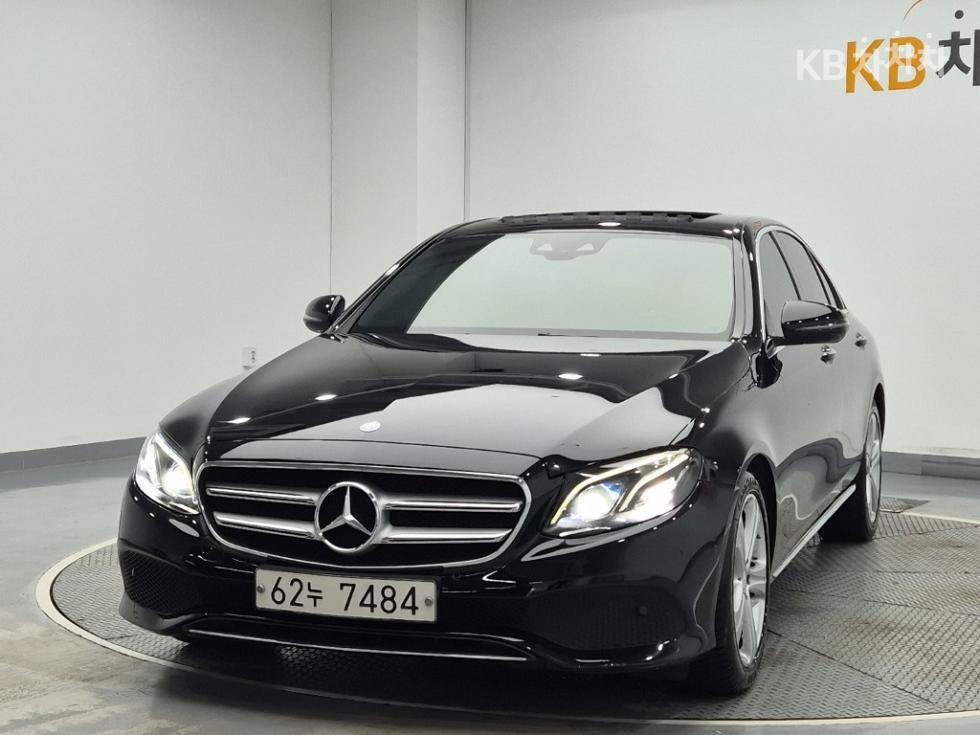 مرسيدس E-Class