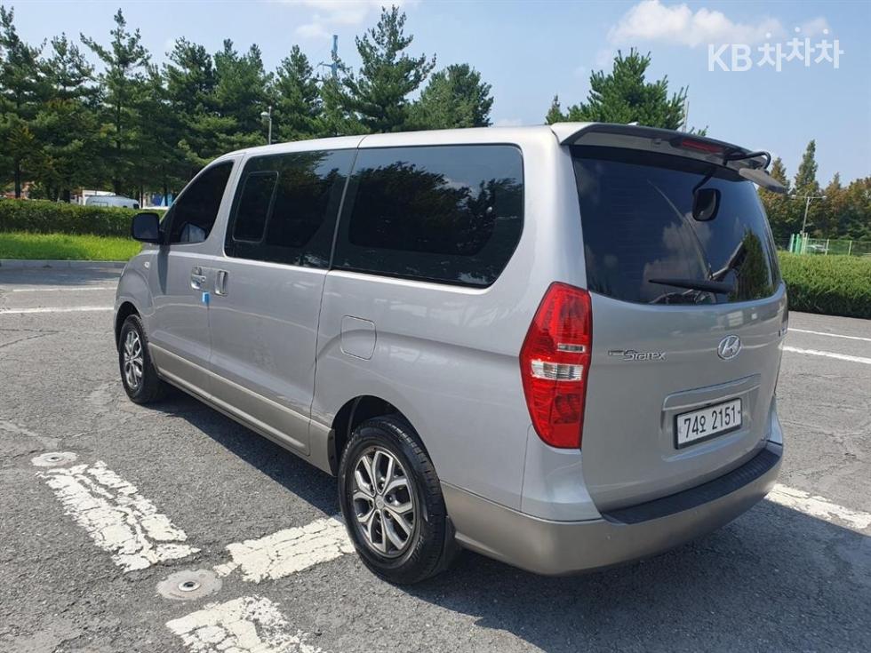 Hyundai Starex — miniaturë 6