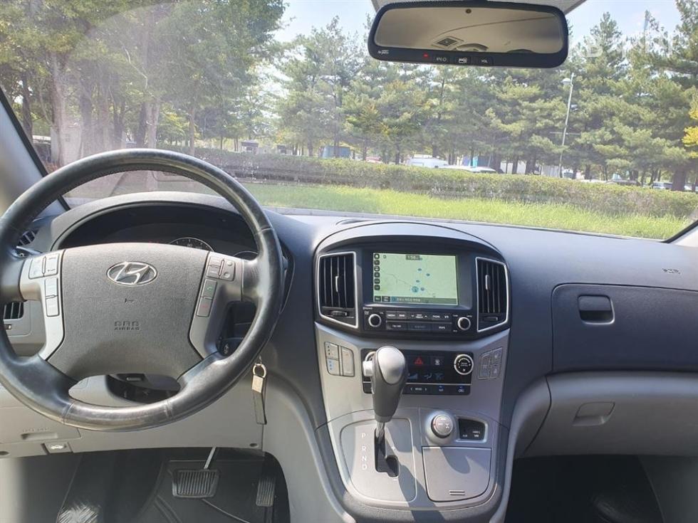 Hyundai Starex — miniaturë 10