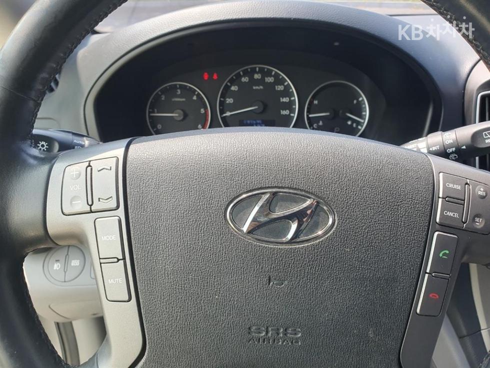 Hyundai Starex — miniaturë 11