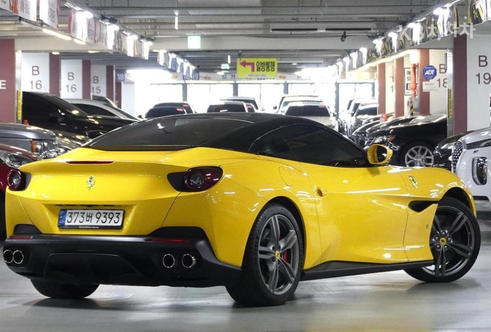Ferrari Portofino — miniaturë 5