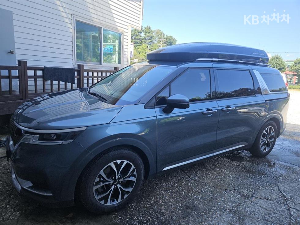 Kia Carnival — miniaturë 2