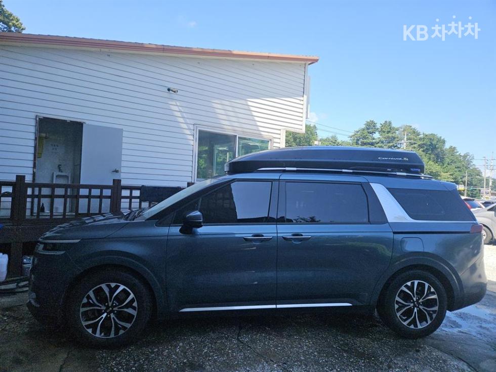 Kia Carnival — miniaturë 3