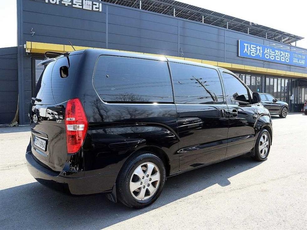 Hyundai Starex — miniaturë 4