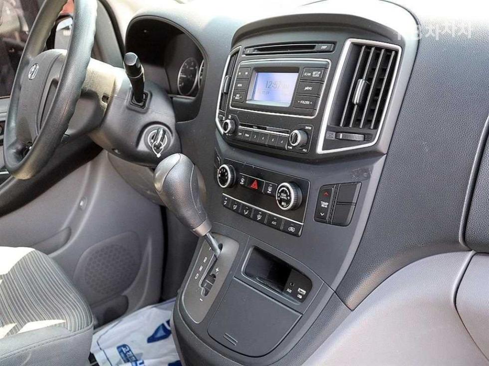 Hyundai Starex — miniaturë 12