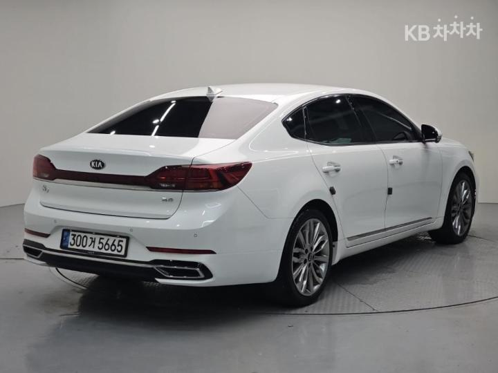 Kia K7 — miniaturë 4