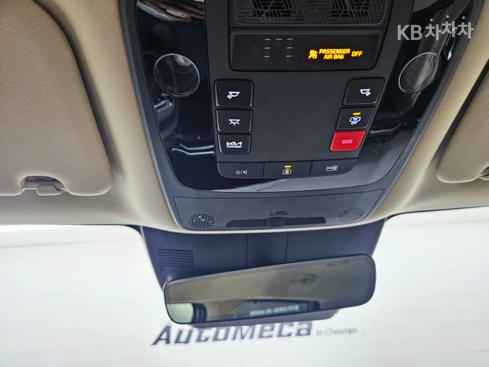 Kia Carnival — miniaturë 12