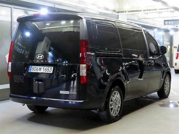Hyundai Staria — miniaturë 4