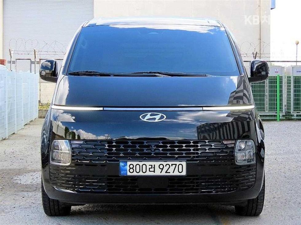Hyundai Staria