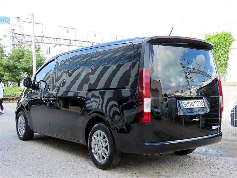 Hyundai Staria — miniaturë 3