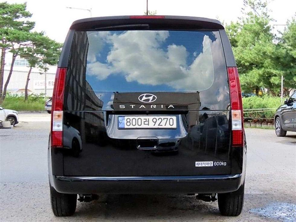 Hyundai Staria — miniaturë 4
