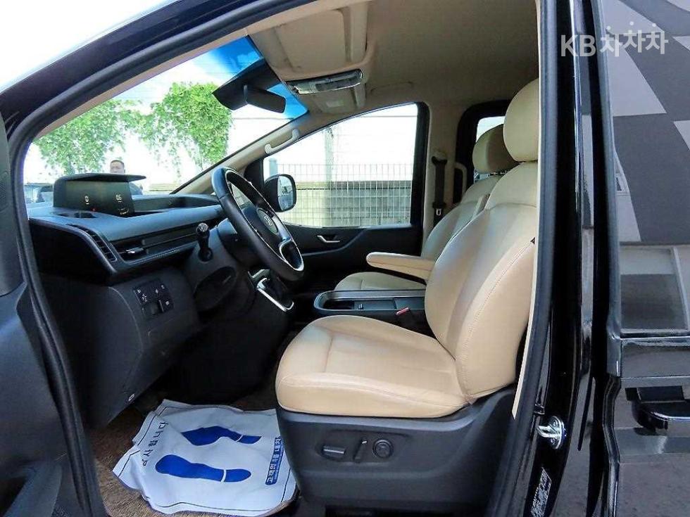 Hyundai Staria — miniaturë 5