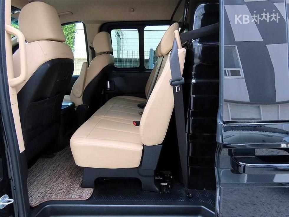Hyundai Staria — miniaturë 6