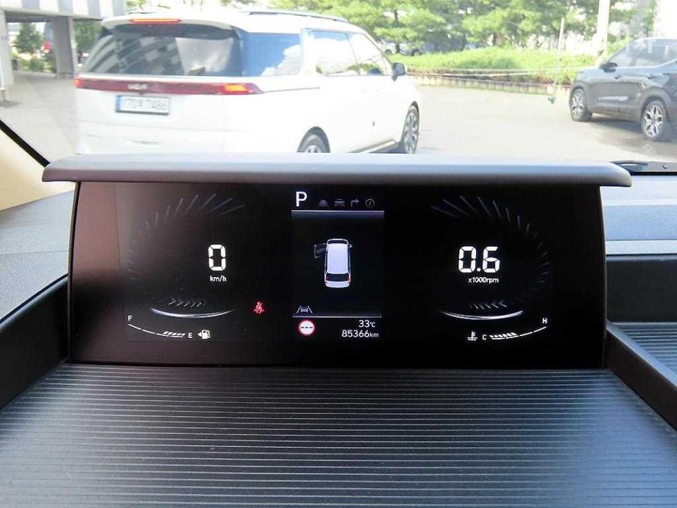 Hyundai Staria — miniaturë 9