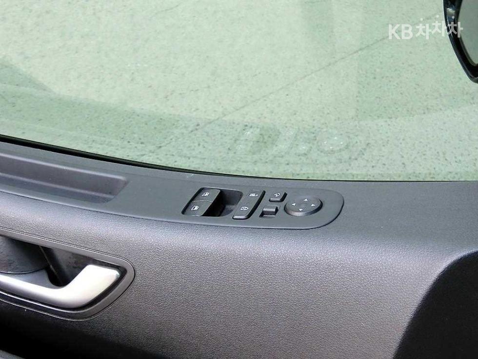 Hyundai Staria — miniaturë 11