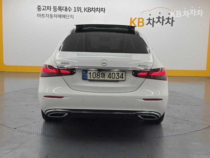 Mercedes-Benz E-klasse — miniaturë 3