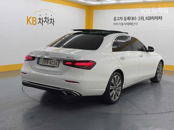 Mercedes-Benz E-klasse — miniaturë 4
