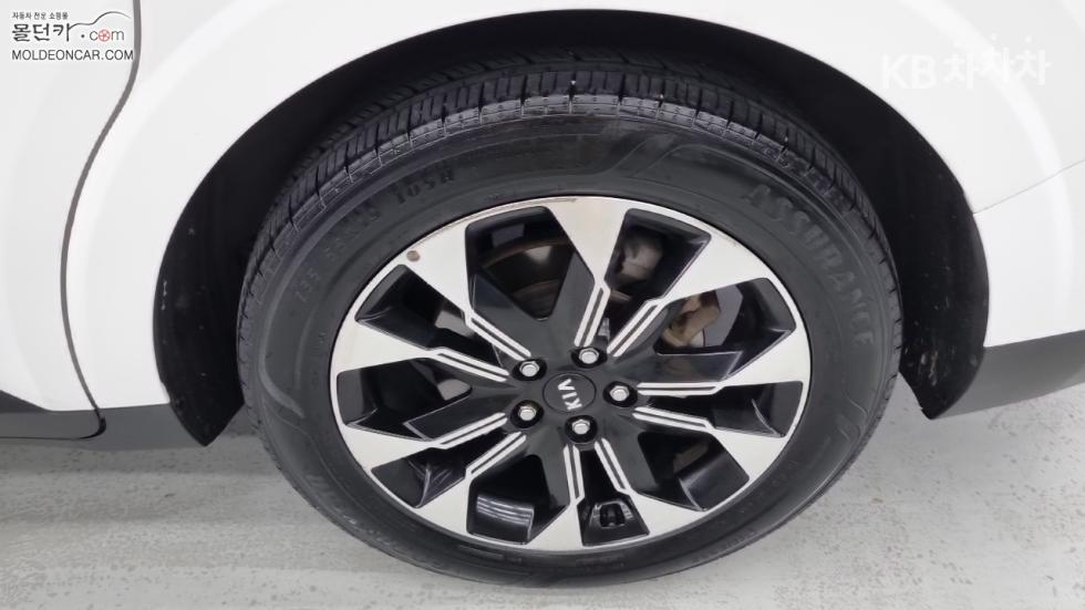 Kia Carnival — miniaturë 6