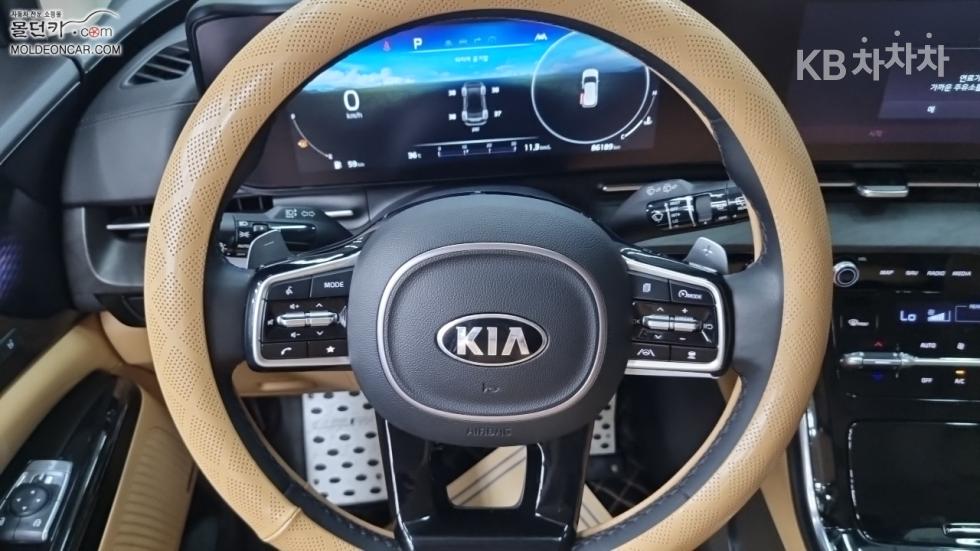 Kia Carnival — miniaturë 11