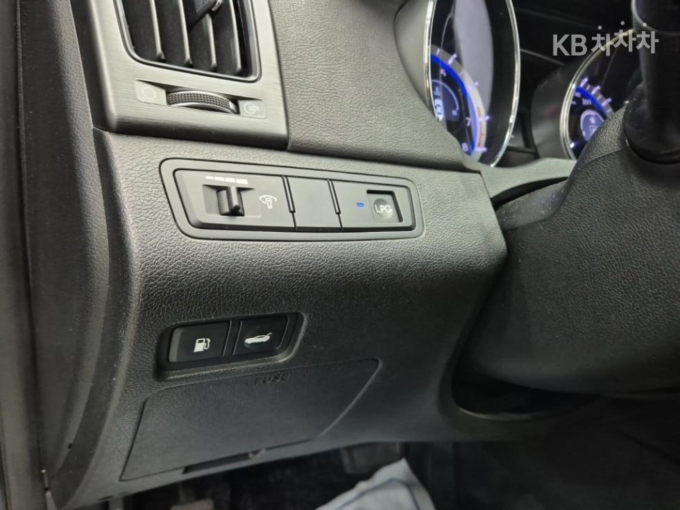 Hyundai Sonata — miniaturë 16