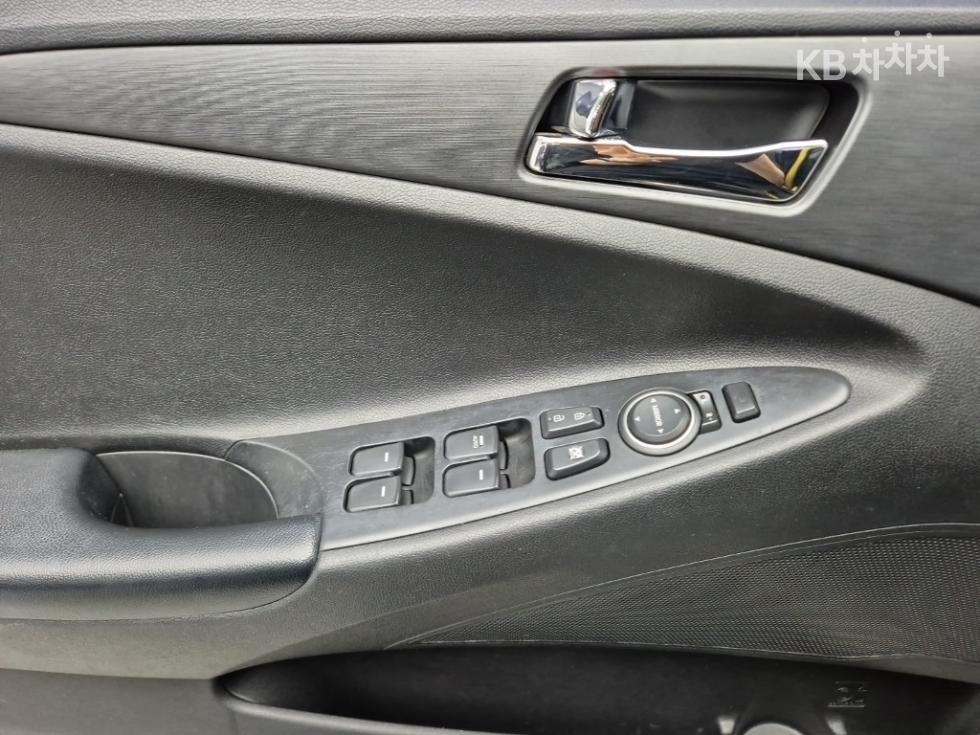 Hyundai Sonata — miniaturë 17