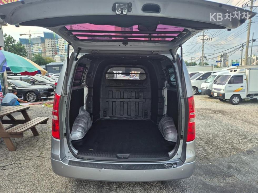 Hyundai Starex — miniaturë 5