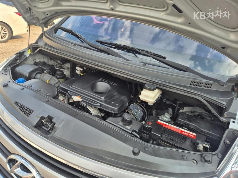 Hyundai Starex — miniaturë 17