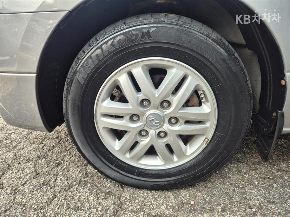 Hyundai Starex — miniaturë 18