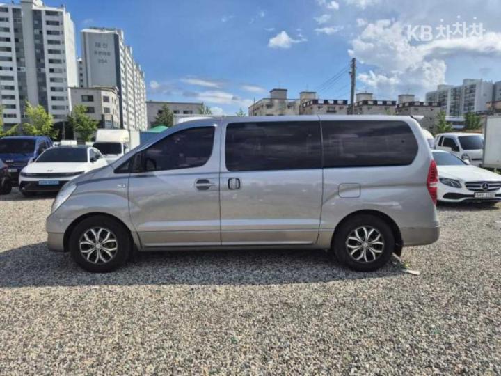 Hyundai Starex — miniaturë 3