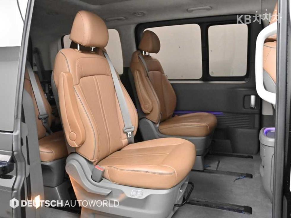 Hyundai Staria — miniaturë 12