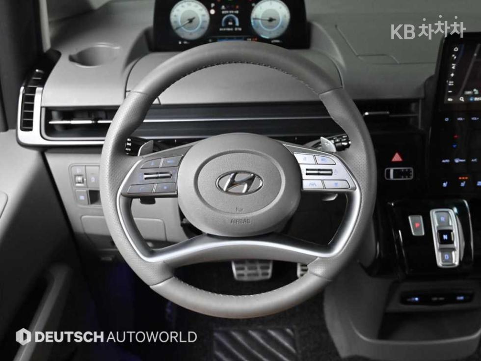 Hyundai Staria — miniaturë 13