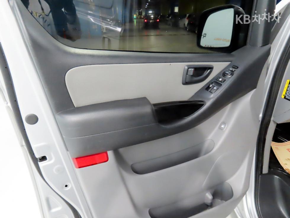 Hyundai Starex — miniaturë 14