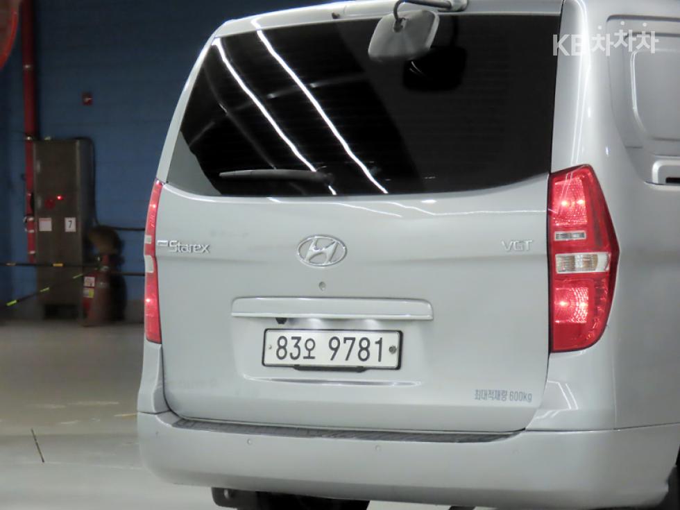Hyundai Starex — miniaturë 17