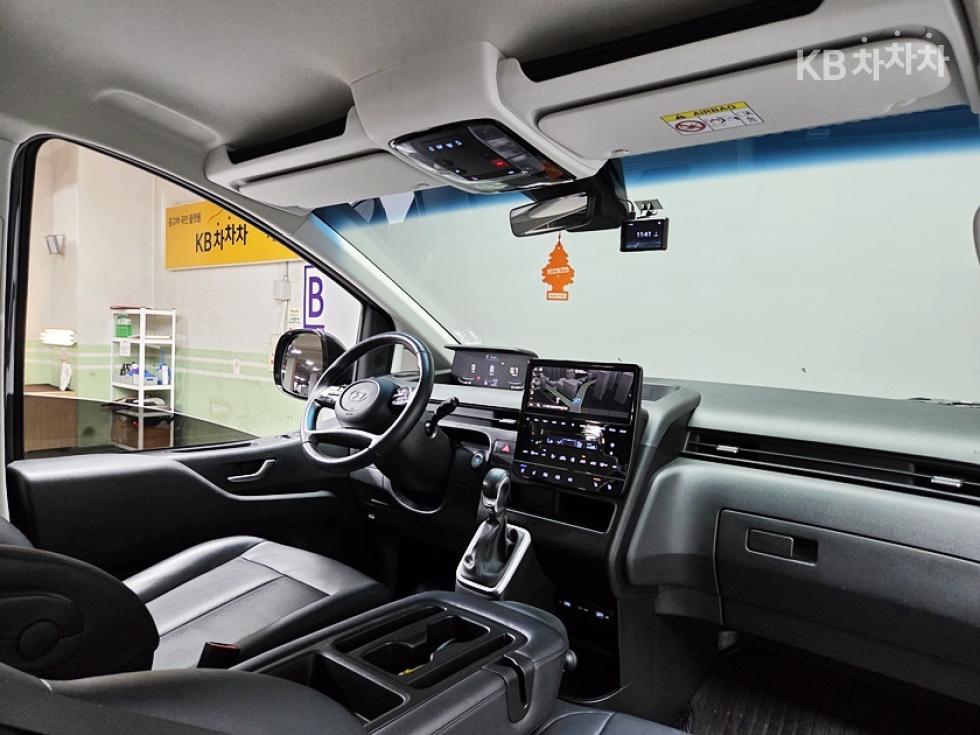 Hyundai Staria — miniaturë 5