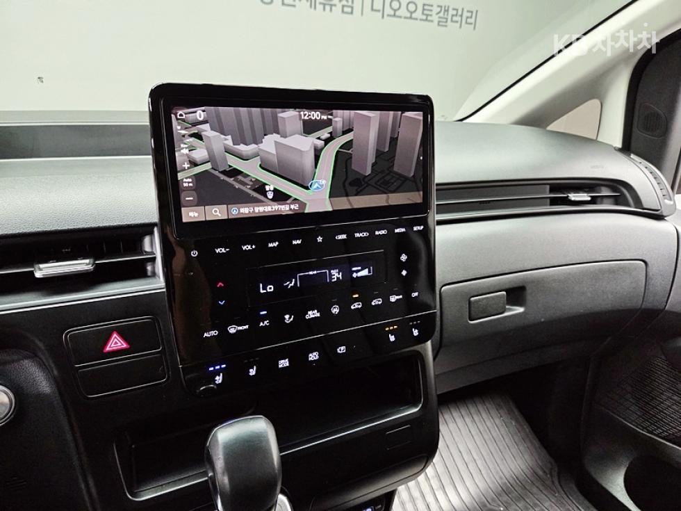 Hyundai Staria — miniaturë 7