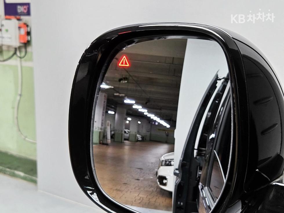 Hyundai Staria — miniaturë 13