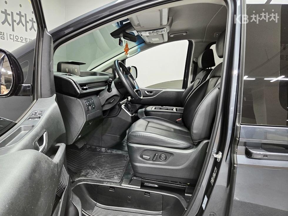 Hyundai Staria — miniaturë 17