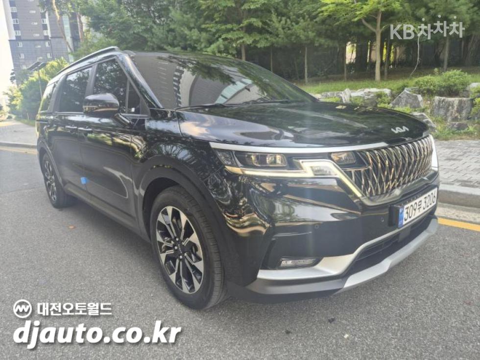 Kia Carnival — miniaturë 3